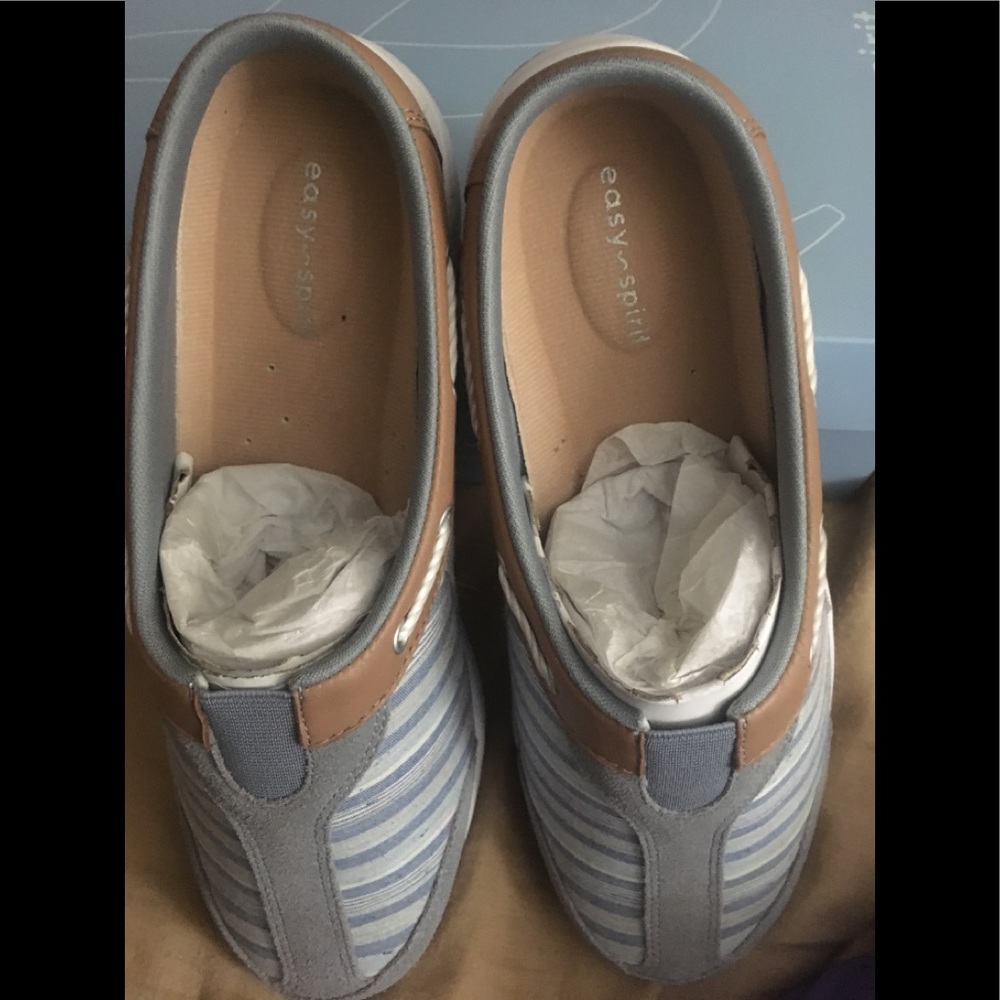 Easy Spirit  slip on sneakers